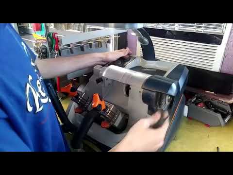 How to remove brush on Keyline Bianchi b106 duplicator