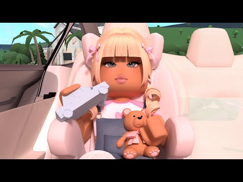 My daughters BUSY NIGHT ROUTINE🌙 *WENT TO BED AT 1AM!?* Bloxburg Family Roleplay