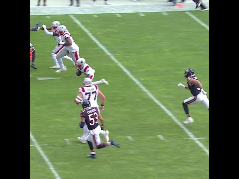 Demario Douglas catches for a 17-yard Gain vs. Chicago Bears