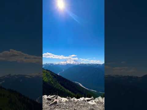 Mount Rainier view #mountains #mtrainier #mtbaker #shortsvideo #travelshorts #viralshorts2022