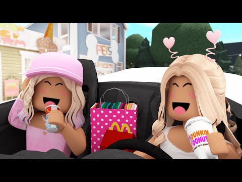 GIRLS SHOPPING DAY! *GETTING NAILS DONE?!*  Roblox Bloxburg Family Roleplay | *WITH VOICE*