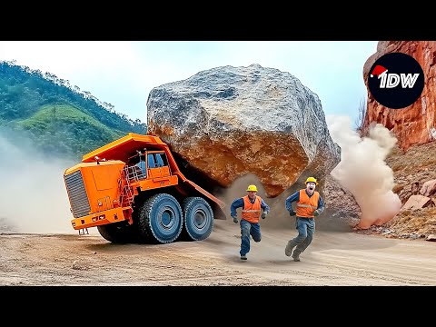 TOTAL IDIOTS AT WORK #334 | Funny Fails of Week | Instant regret compilation 2024