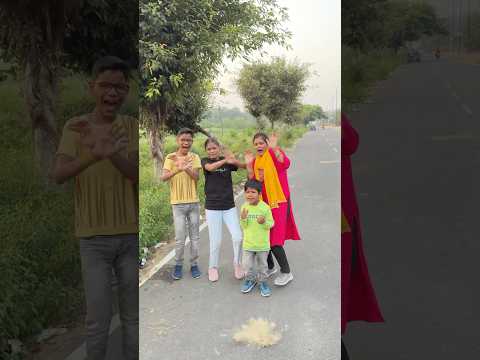 Itni Tej kaun Bhagta hai 🤪😁 funny short #shorts #funny #comedy #youtubeshorts #funnyvideo