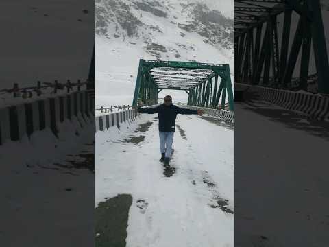 Walking in snow #snow #walking #snowfall #ataltunnel #manali #shorts #ytshort #yt