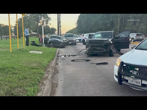 Driver leads police on chase in tow truck