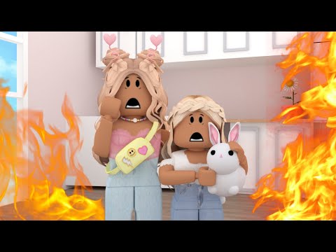 OUR APARTMENT BURNED DOWN! *CHAOTIC?!* | Roblox Bloxburg Family Roleplay | *WITH VOICE*