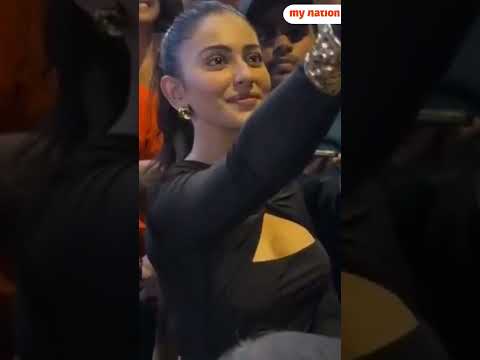 Rakul Preet’s Comeback! Special Fan Moment After Injury Recovery at Do Patti Success Bash