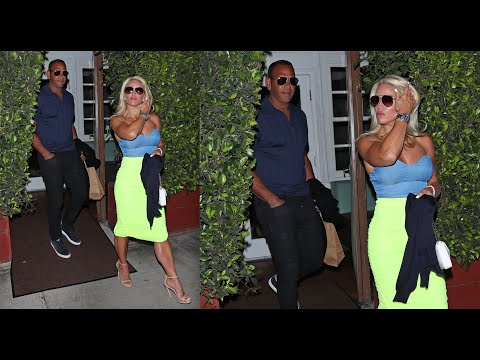 Alex Rodriguez And Girlfriend Jaclyn Cordeiro Grab Dinner At Giorgio Baldi in Santa Monica!