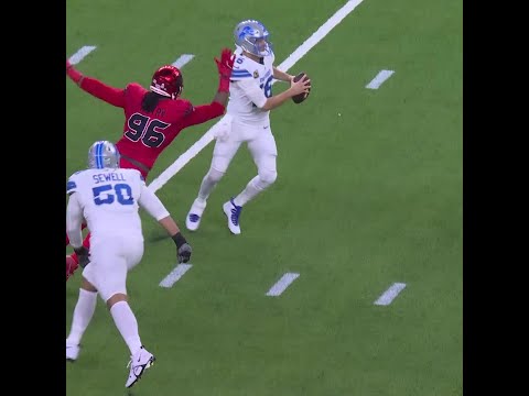 Henry TooToo with a Fumble Recovery vs. Detroit Lions