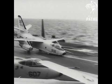 Crash Landing Caught on Film  #interesting  #history  #aviation  #navy  #dangerous  #aircraft