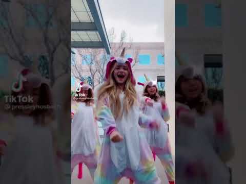 Pressley hosbach New TikTok with CorrineJoy and Nicolette Durazzo