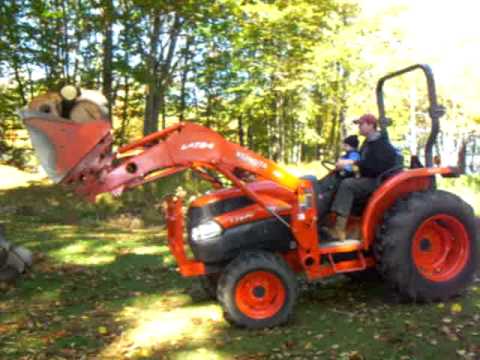 riding the tractor with daddy