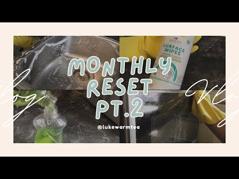 Vlogmas Day 13 | Monthly Reset Clean Pt.2 | Lukewarm Tea ☕️