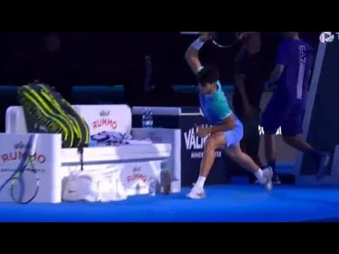 Carlos Alcaraz MELTDOWN! 😱🎾 Throws Racket as ATP Finals Hopes Crash 🔥