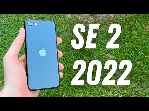 iPhone SE 2 in 2022 Review - Bare Bones!