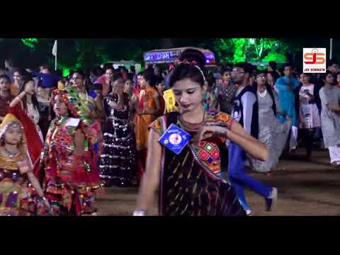 ગાયુ ના ગોવાળીયા - Poonam Gondaliya | Amreli Live | Navratri Mahotsav | NONSTOP GARBA | Part 17