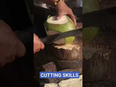 very satisfying coconut cutting skills Asmr #satisfying #streetfood #youtubeshorts @GatchieJr33