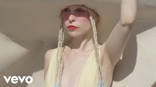 Petite Meller - Baby Love (Official Music Video)