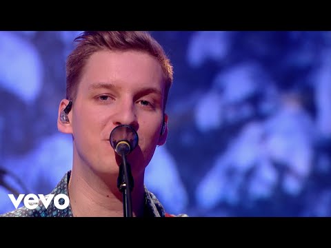 George Ezra - Paradise (Live from Top of the Pops: New Year Special, 2018)