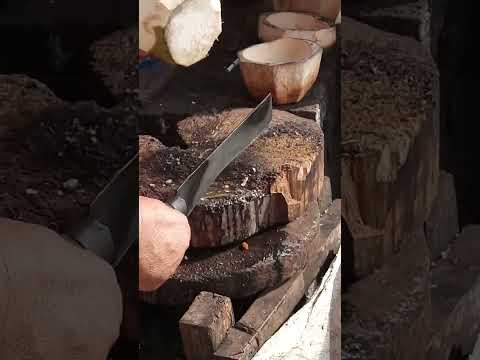 perfect coconut cutting skills Asmr #satisfying #cuttingskills #streetfood #youtubeshorts #gatchie