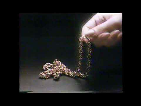 1980 Sarah Coventry Jewelry "The fall collection" TV Commercial