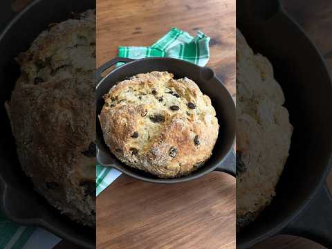 Irish Soda Bread Recipe #stpatricksday #irishsodabread #dinner #recipe #homemadebreadrecipe #bread