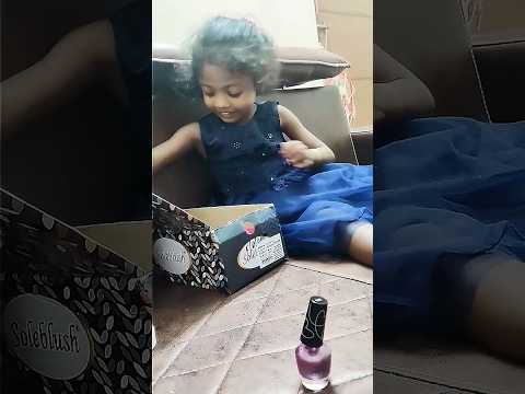 What is this mommy??? | Nail Paint Colour #candid #toddlerfun #colouridentification