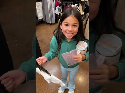 *tween* BACK TO SCHOOL CLOTHES SHOPPING🛍️🍓🎀👖