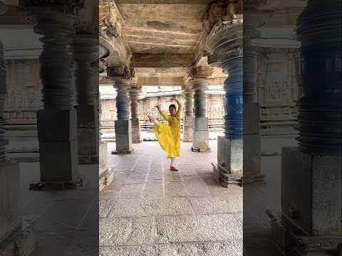 Varaha Roopam 🤍🙏🏻 #kaantara Impromptu Bharatanatyam at Belur, Karnataka 😍