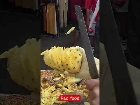 Pineapple cut - Street Food #food #foodie #fruit #streetfruits #fruitcuttingskills