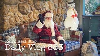 Christmas Time At Disney’s Animal Kingdom With Santa Claus | Christmas Disney Vlog | Dinoland USA