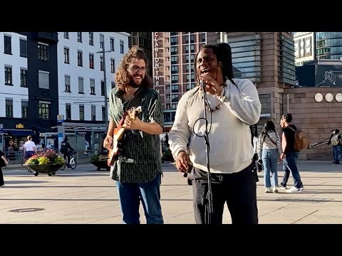 Funky Street Performance in Oslo, Norway - Spontaneous moment