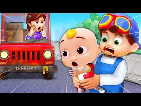 Traffic Safety Rules 🚦 | Safety Song for Kids | CoComelon Nursery Rhymes & Kids Songs