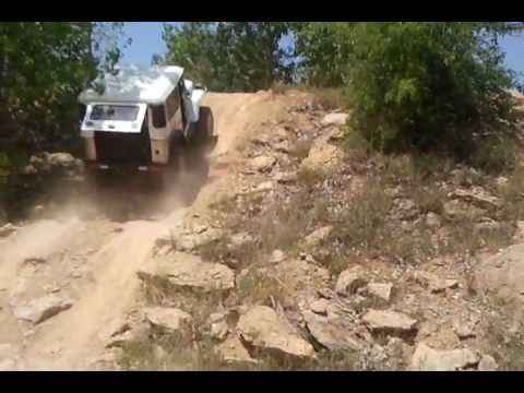 FJ40 climbing small hill Bridgeport OHV