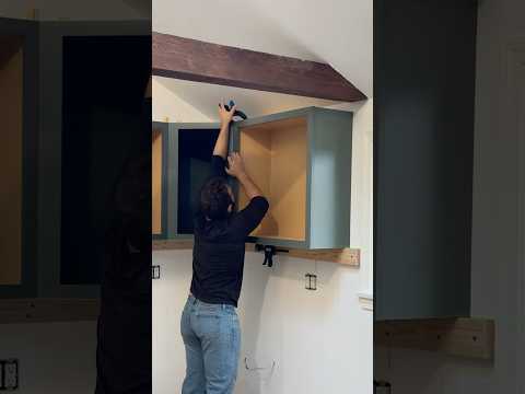 How to EASILY hang wall cabinets