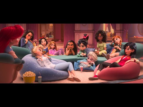 Ralph Breaks the Internet | Vanellope and the Disney Princesses | French Clip