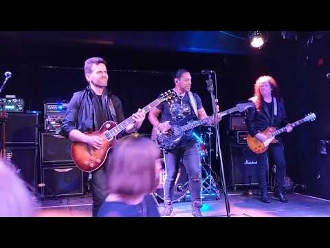 Limehouse Lizzy -The Boys are Back in Town (Snippet)