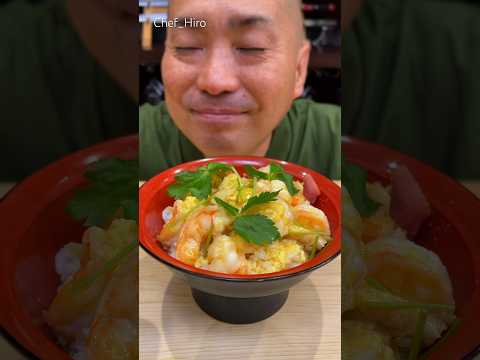 🇯🇵 Bowl of rice topped with shrimp and surf clam with egg🦐🍚 #shorts