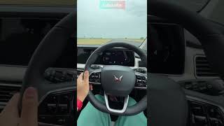 Best suv under 25 lakhs || Mahindra XUV 700 Driving #shorts #2022