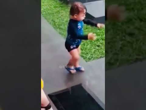 #fyp #baby #babylove #lovingbaby #funny #funnyvideos #amazing #reaction #cute #shorts