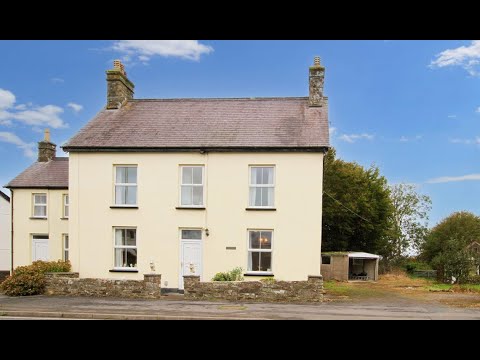 Property For Sale: Traditional 5 bedroom detached house + 1 bed annex potential in village of Sarnau