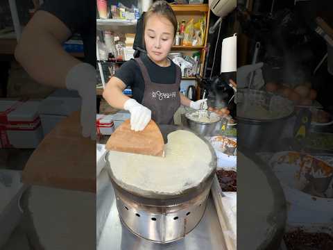 Chinese Traditional Crepe Jian Bing  #shortsvideo