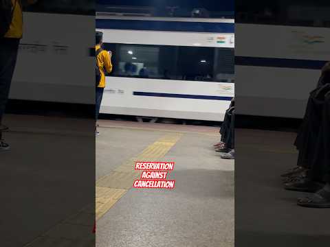 RAC के यात्रियों के लिए खुशखबरी ! #viralvideo #howrahstation #traintrip #indianrailways #traintravel