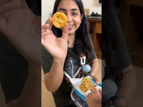 Nakshu ki demand pe SMILEY 😄 POTATO CHIPS at home #shorts #viral #viralvideo #ytshorts #viralvideo