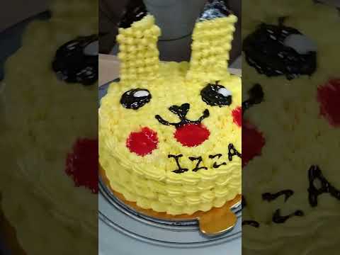 Creative cake decoration techniques #shortsfeed #cake #vairalshort