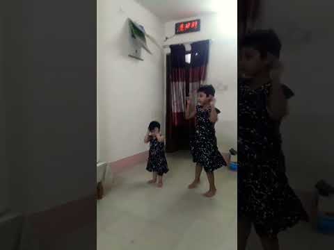 গোলাপি গোলাপি তোর গাল গোলাপি #baby #babyfun #babygirl #babydance #enjoy #childhood #fun #babyshort