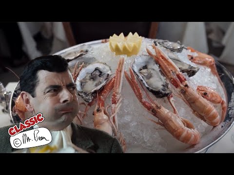 A Crustacean Conundrum | Mr Bean’s Holiday | Classic Mr Bean