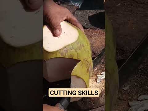 AMAZING COCONUT PEELING Asmr #satisfying #streetfood #youtubeshorts #Gatchie Jr