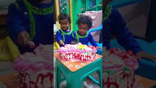 Happy birthday to the cute little pair#twinbrothers#twinboy# babyboy#birthday#celebration #subscribe