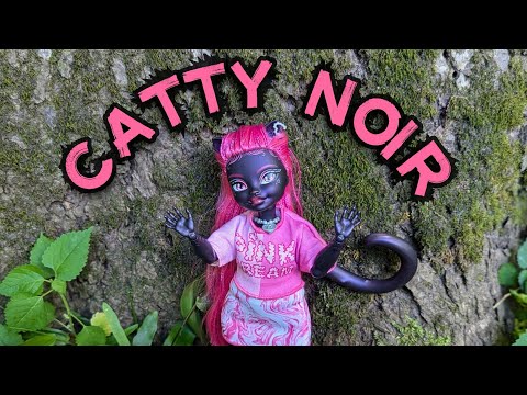 Catty Noir Monster High Doll Unboxing & Review! Plus restyle ideas!